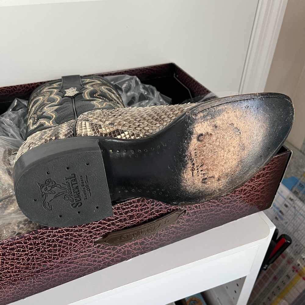 Black and Tan Snake Skin boots - Picture 3 of 9